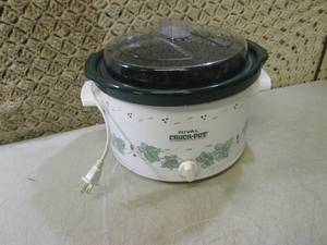lot 197 image: (BSB) Rival Crock Pot Stoneware Slo...