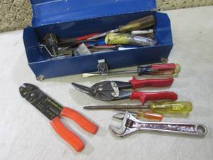 lot 207 image: (BSB) 13 12 Metal Tool Box with M...