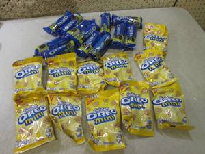 lot 265 image: (B-3) Assorted PacksBags of Oreo C...