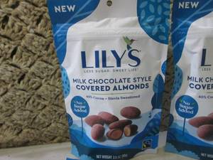 lot 275 image: (B-1) 6 Bags of Milk Chocolate Styl...