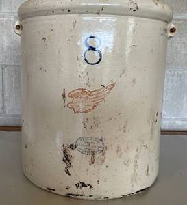 lot 6 image: REDWING Pottery #8 Large Crock