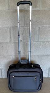 lot 36 image: Delsey Wheeled Briefcase 