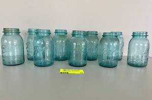 lot 82 image: Lot of 9 Blue Ball Quart Mason Jars 