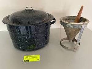 lot 92 image: 7 Jar Hot Bath Canning Pot and Tomato Straining Funnel