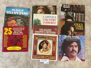 lot 102 image: Lot of 10 Country Music Vinyl Records Willie Nelson Johnny Cash
