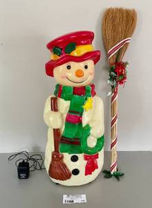 lot 116 image: Vintage Outdoor Light up Snowman with Broom