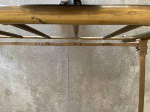 lot 130 image: Full Sized Brass Bed Frame with Headboard 