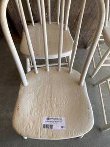 lot 131 image: Lot of 4 White Painted Wooded Chairs