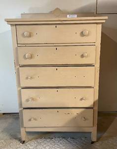 lot 137 image: Vintage Wheeled Tan Dresser
