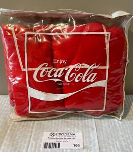 lot 166 image: Faribo Woolen Mill Collectable Coca Cola Wool Throw Blanket