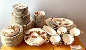 lot 207 image: Noritake Large China Set