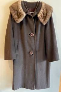lot 228 image: Womens Wool and Mink Fur Coat