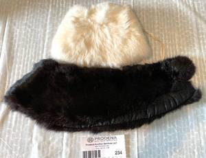 lot 234 image: Real Fur Hand Muff and Collar