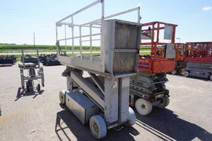 lot 12 image: Upright Brand 20 Electric Scissors Lift