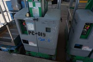lot 8 image: 2012 Genie GR15 Electric Vertical Mast Man Lift