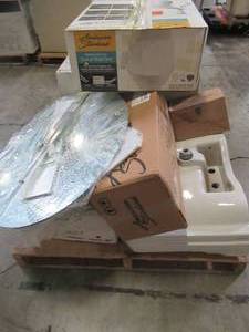 lot 209 image: WHOLESALE MIXED PALLET OF MISCELLANEOUS BATHROOM FIXTURES AND ACCESSORIES