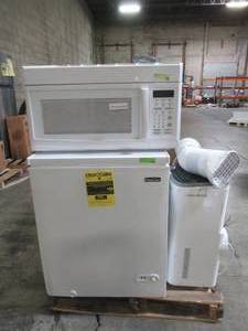 lot 101 image: WHOLESALE MIXED PALLET OF MISCELLANEOUS APPLIANCES IN NEED OF REPAIR - For PartsRestore