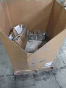 lot 114 image: WHOLESALE MIXED PALLET OF MISCELLANEOUS CLAMPS, STUD BRACKETS, PIPE HANGERS AND MORE
