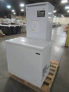 lot 142 image: WHOLESALE MIXED PALLET OF MISCELLANEOUS APPLIANCES (Freezers with cut cords) IN NEED OF REPAIR - For PartsRestore