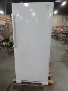 lot 143 image: Danby Designer 16.7 Cu. Ft. White Upright Freezer, DUF167A4WDO - Working Scratch and Dent.