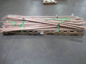 lot 5 image: WHOLESALE MIXED PALLET OF MISCELLANEOUS 8 MAHOGANY TRIM