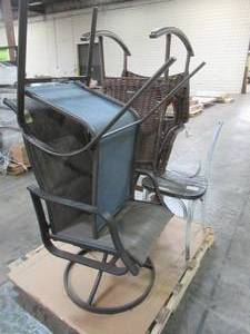 lot 235 image: WHOLESALE MIXED PALLET OF MISCELLANEOUS CHAIRS