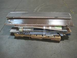 lot 329 image: WHOLESALE MIXED PALLET OF MISCELLANEOUS FLOORING