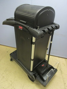 lot 405 image: RUBBERMAID JANITOR CART