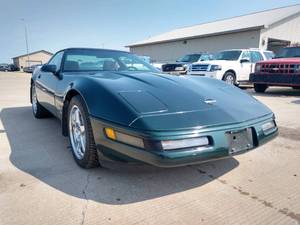 lot 1 image: 1992 Chevy Corvette