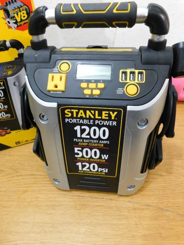 lot 121 image: Stanley PowerIt 1200 Peak Amp Jump StarterPower Station