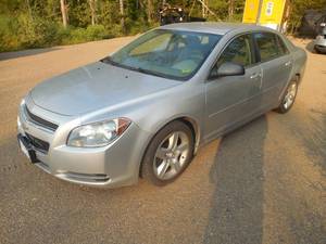 lot 1 image: 2009 Chevrolet Malibu Sedan 4D