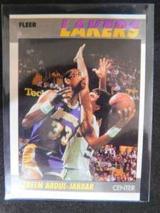 lot 8 image: 1987 Fleer Basketball Kareem Abdul-Jabbar #1