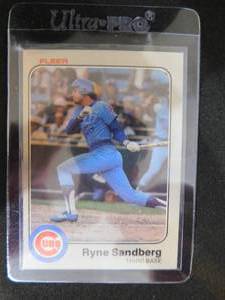 lot 75 image: 1983 Fleer Ryne Sandberg Rookie Card #507