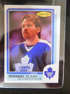 lot 163 image: 1986 O-PEE-CHEE Wendel Clark Rookie Card #149 Toronto Maple Leafs
