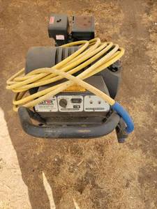 lot 20 image: Commercial pressure washer. Powered by Honda GX390 13hp engine. Electric start, starts and runs good.