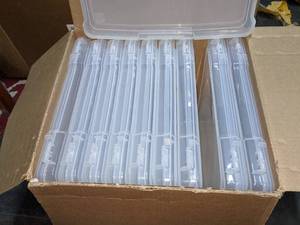 lot 17 image: IRIS USA SBC-3500 Portable Project Case, Holds 12 x 12 Paper, Clear, 10 Count