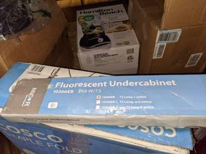 lot 40 image: 12 Fluorescent Undercabinet - NICOR Lighting