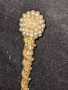 Hollywood Regency Gold Filigree Brooch