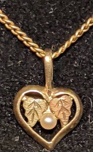 10k Small Heart Pendant Necklace