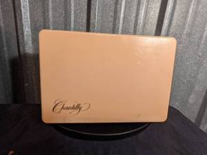 Chantilly Peach Bakelite Jewelry Case