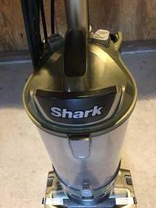 lot 456 image: Shark Vaccuum Cleaner