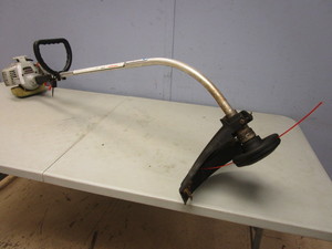 lot 204 image: ECHO GRASSWEED TRIMMER