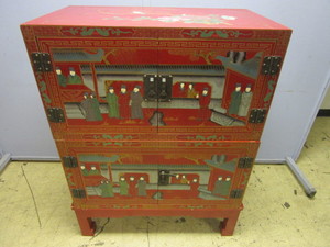 lot 232 image: VINTAGE CABINET FROM CHINA W BEAUTIFUL, HAND-PAINTED DESIGN, WWII ERA