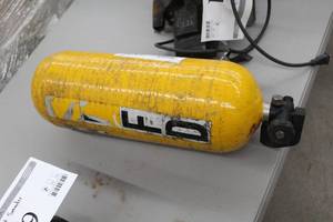 lot 20 image: Air Tank with Regulator