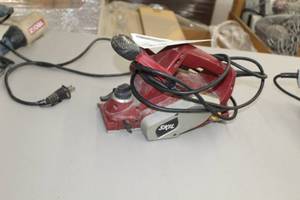 lot 24 image: Skil 1560 Belt Sander