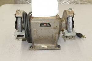 lot 22 image: Thor 946 Bench Grinder