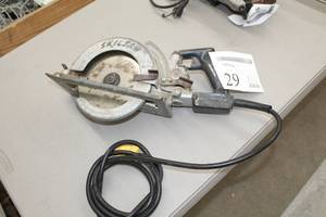 lot 29 image: Skilsaw 77 7-14 Circular Saw