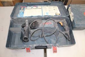 lot 56 image: Bosch 11224VSR Bulldog Drill  with Plastic Case