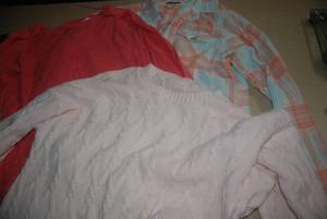 lot 11 image: 20 size XL womens sweatersshirts...
