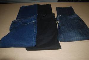 lot 26 image: 3 pair size 10, 1 capri, 1 jeans, 1...
